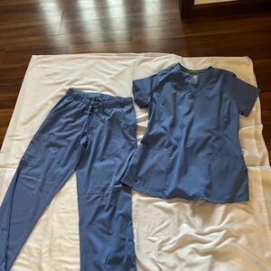 Healing Hands/HH works scrub set